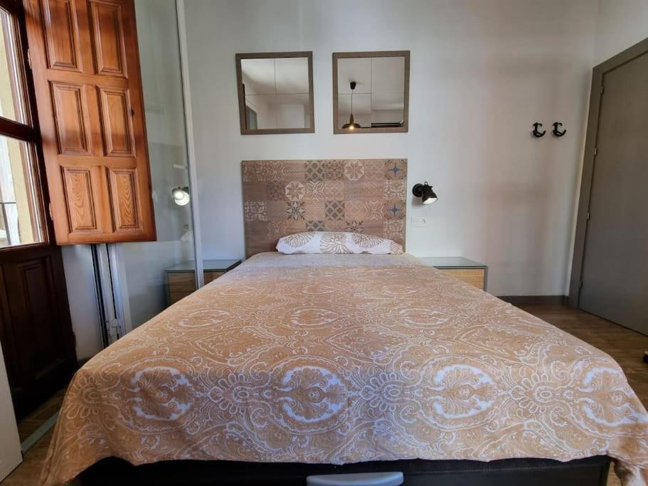 Ferienwohnung Exclusividad A Pie De La Torre De La Catedral Granada Exterior foto