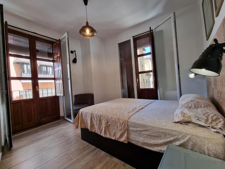 Ferienwohnung Exclusividad A Pie De La Torre De La Catedral Granada Exterior foto